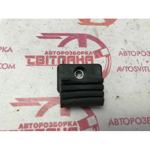Отбойник ляды Opel Combo 2001-2011 91163696